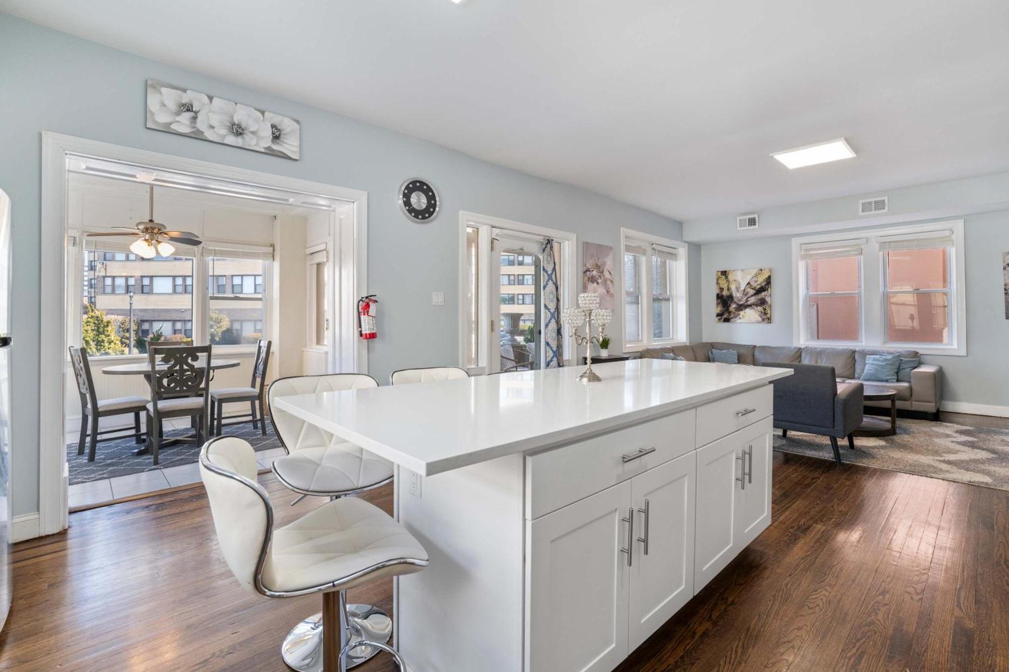 Luxe Beach Estate - 4 Bedrooms And 3 Bathrooms Atlantic City Exterior photo